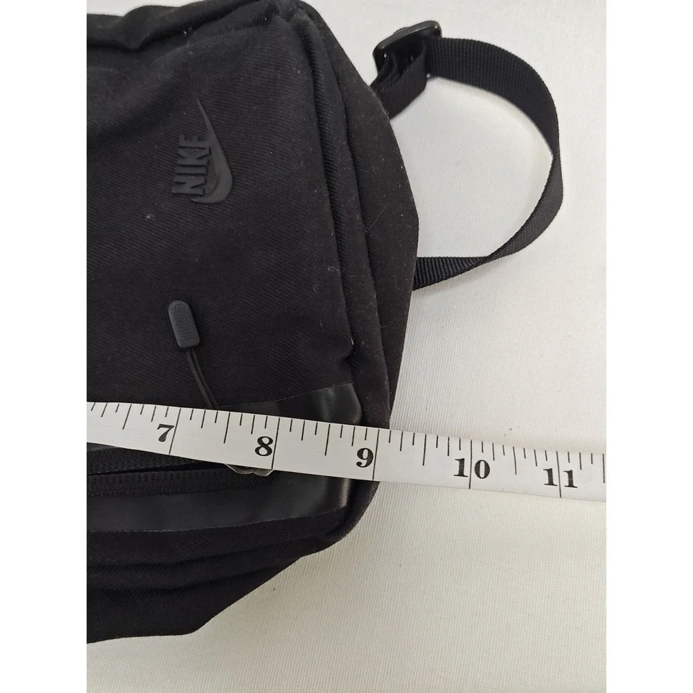 Nike Tech Black unisex Crossbody Travel‎ Bag Adjustable Strap Lightweight BA5268